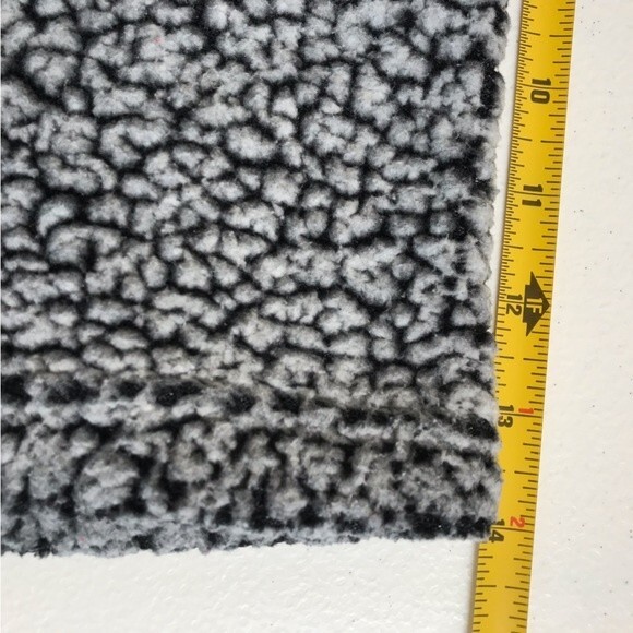 Disney Nightmare Before Christmas Jack Skellington Gray Sherpa Top Womens Medium - Picture 6 of 11